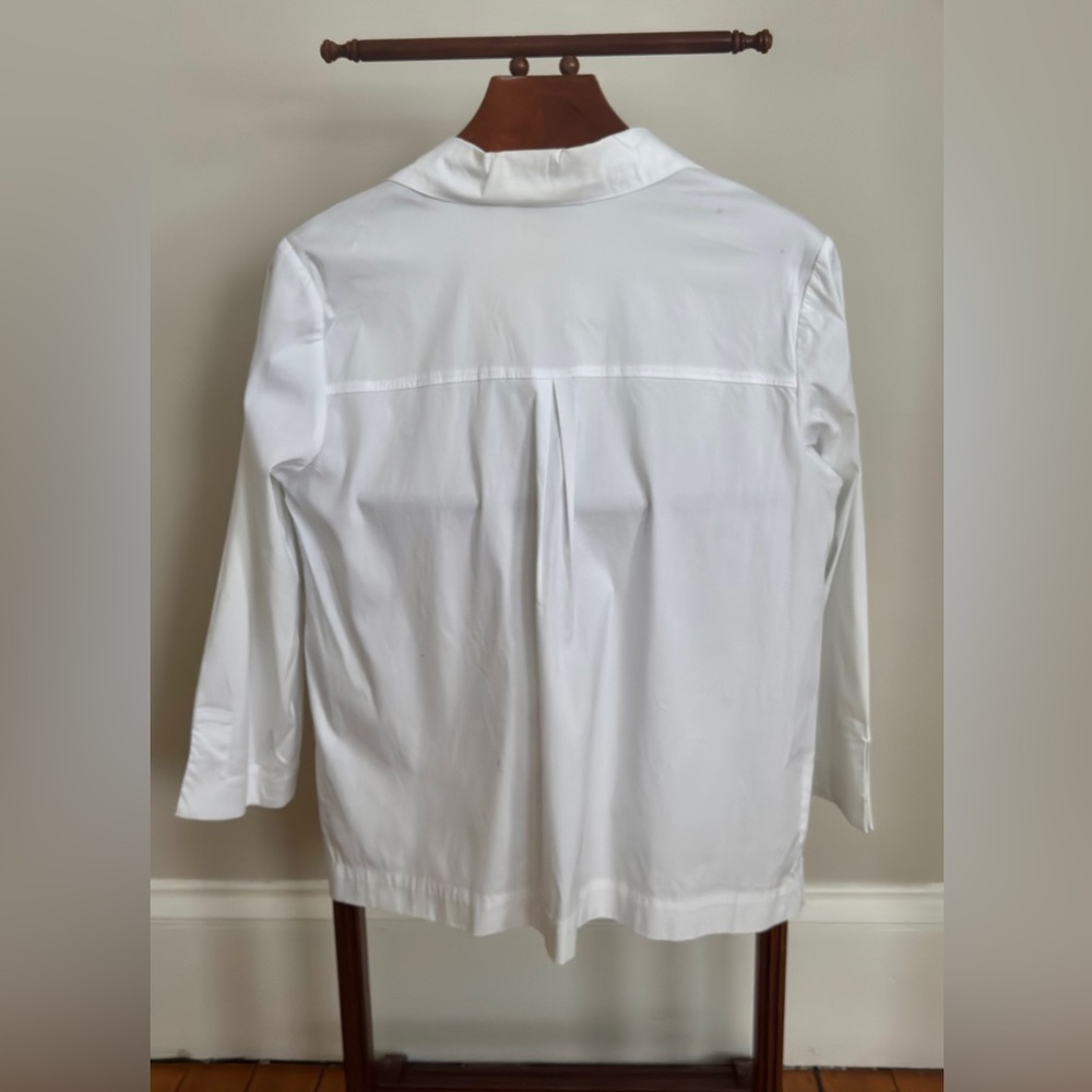 Crisp White Blouse - Picture 2 of 4